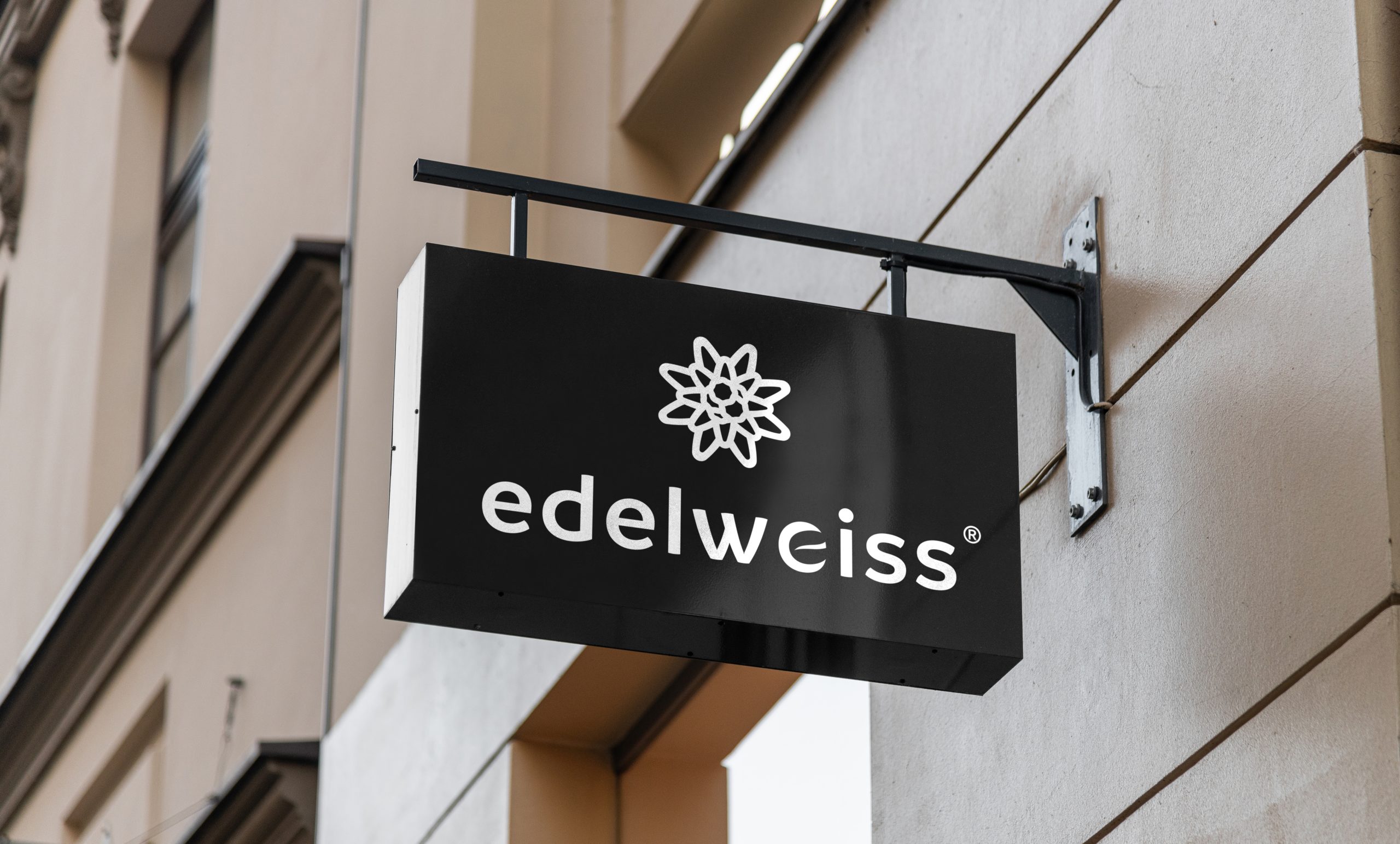 Werbeagentur, Weiden, Oberpfalz, Amberg, Cham, Hof, Marketing, Werbung, kreativmaleins, Geschäftsausstattung, Edelweiss, Logo, Branding, Speisekarte, Öffungszeiten, Marken-Refresh, Kaffee, Frühstück, Kaffeebohnen, Espresso, Cocktails, Bier, Tee