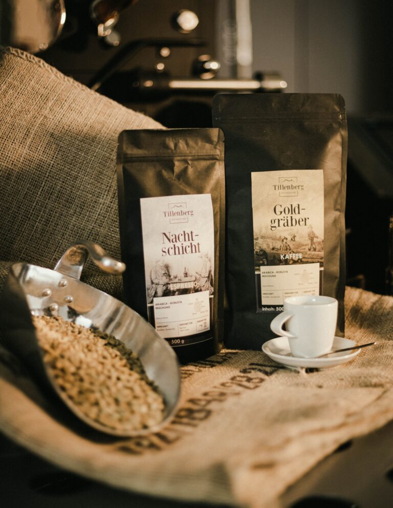Werbeagentur, Weiden, Oberpfalz, Amberg, Cham, Hof, Marketing, Werbung, kreativmaleins, Visitenkarten, Geschäftsausstattung, Etiketten, Webseite, Webdesign, Online, Tillenberg, Kaffee, Kaffeerösterei, Rösterei, Kaffeesorten, Espresso, Zubereitung, Kaffeebohne, Geschenk
